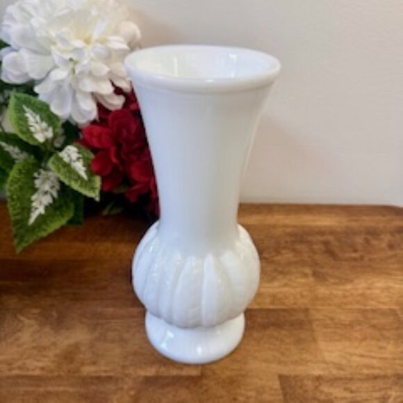 Randall Milk Glass Feather Vase‎ Vintage Bud Vase White Glass - Picture 4 of 7